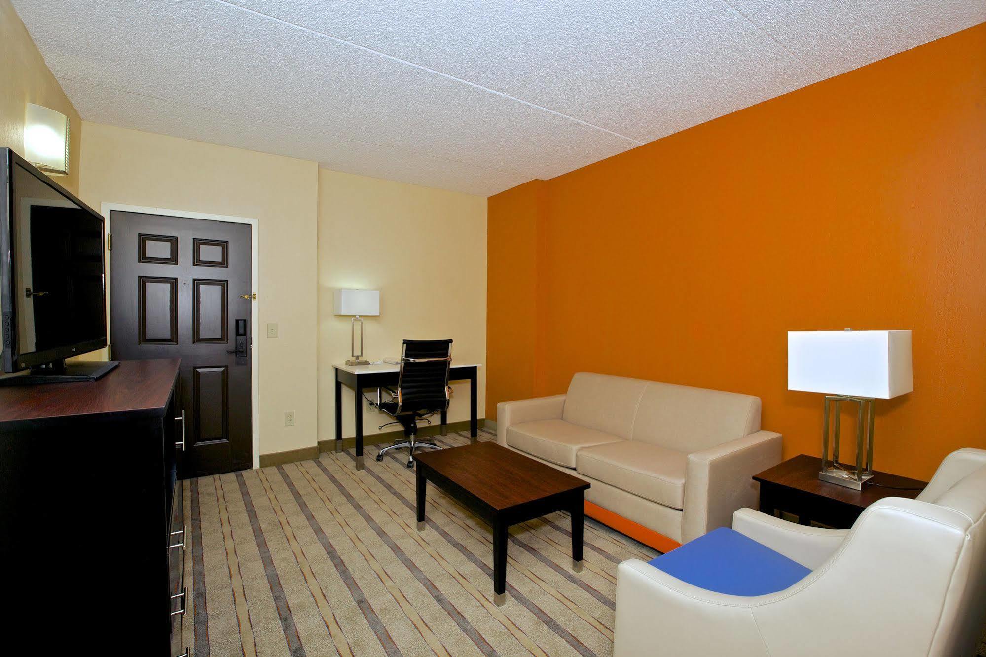 Holiday Inn Express & Suites Atlanta Ne- Duluth, An Ihg Hotel Buitenkant foto